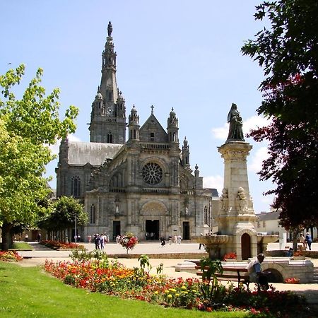 Le Clos De Kerhouil Saint Anne-dʼAuray Exterior foto